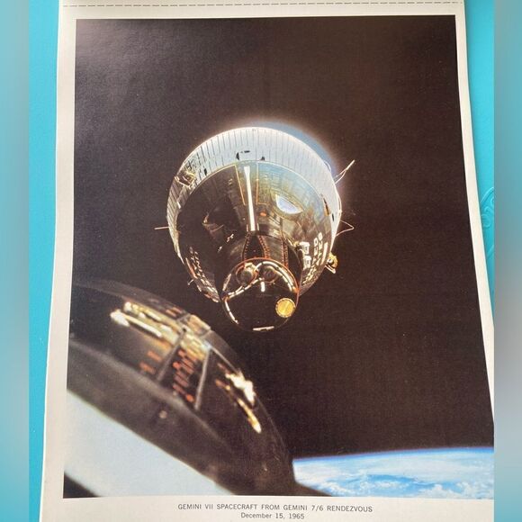 A Man On The Moon Book Chronology of Man in Space Exploration- Soft Cover - Picture 5 of 12